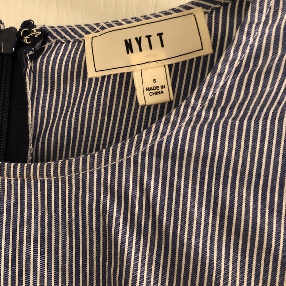 Nytt blue pinstripe top - Picture 2 of 3
